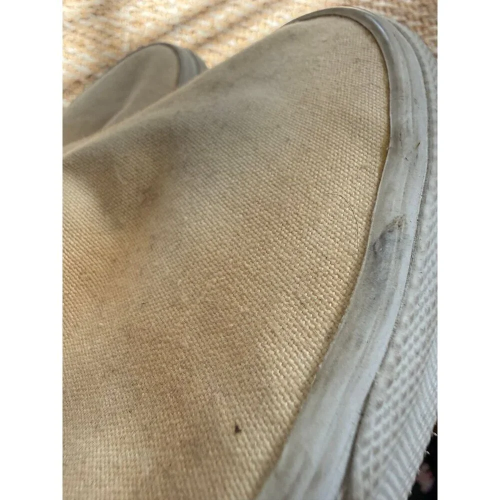 Vans men’s size 6 women’s size 7.5 cream flats